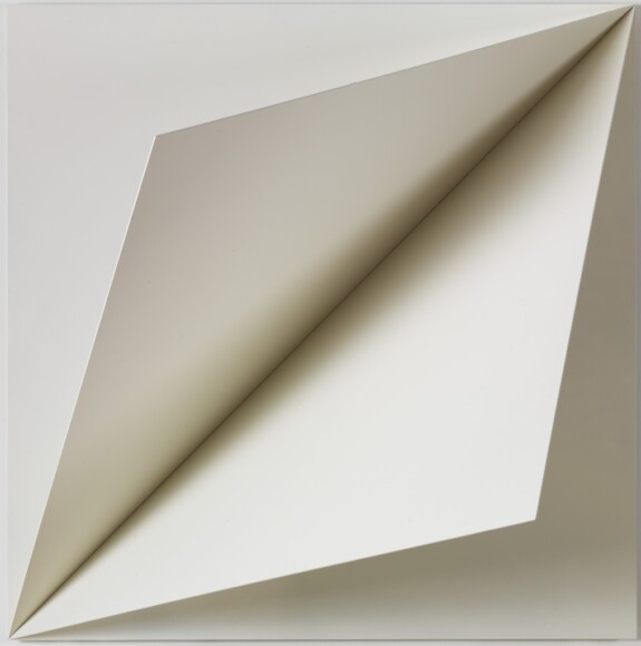 Carrino, Nicola , Rilievo 2/69, 1969, aluminio verniciato bianco a fuoco, VAF 721, Roverto, Mart