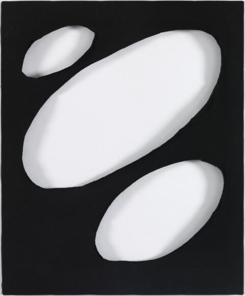 Dadamaino, Volume, 1958, acrilico, tela forata, VAF 129, Roverto, Mart