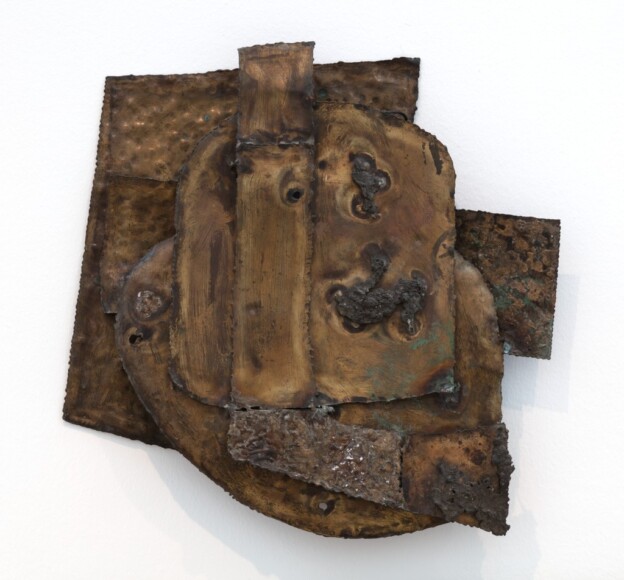 Mannucci, Edgardo , Idea N 11, 1960, lamina di ottone e scorie di bronzo fuso, VAF 1637, Roverto, Mart