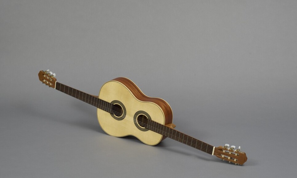 Mazzonelli, Jacopo , bodies # 1/3 + 1 ap, 2016, chitarre modificate, VAF 2229, Roverto, Mart