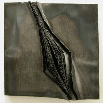 Pierluca - Pierluca degli Innocenti, lacerazione 38 C, 1961, acciaio nero Wandarbeit, VAF 1082, Roverto, Mart