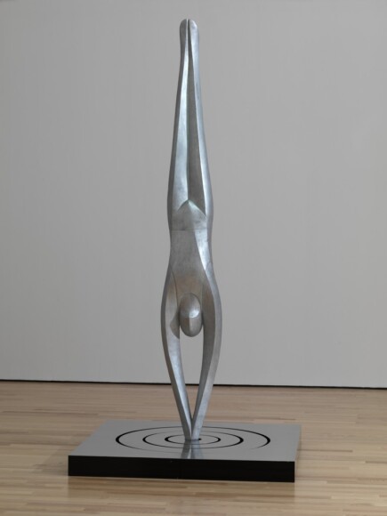 Thayaht , Tuffo (Il tuffatore), 1932, gesso dipinto, VAF 2200, Roverto, Mart